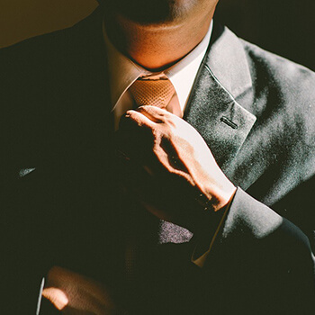 See these 4 interesting facts about how to choose a chauffeur in a simple way - Rent a car